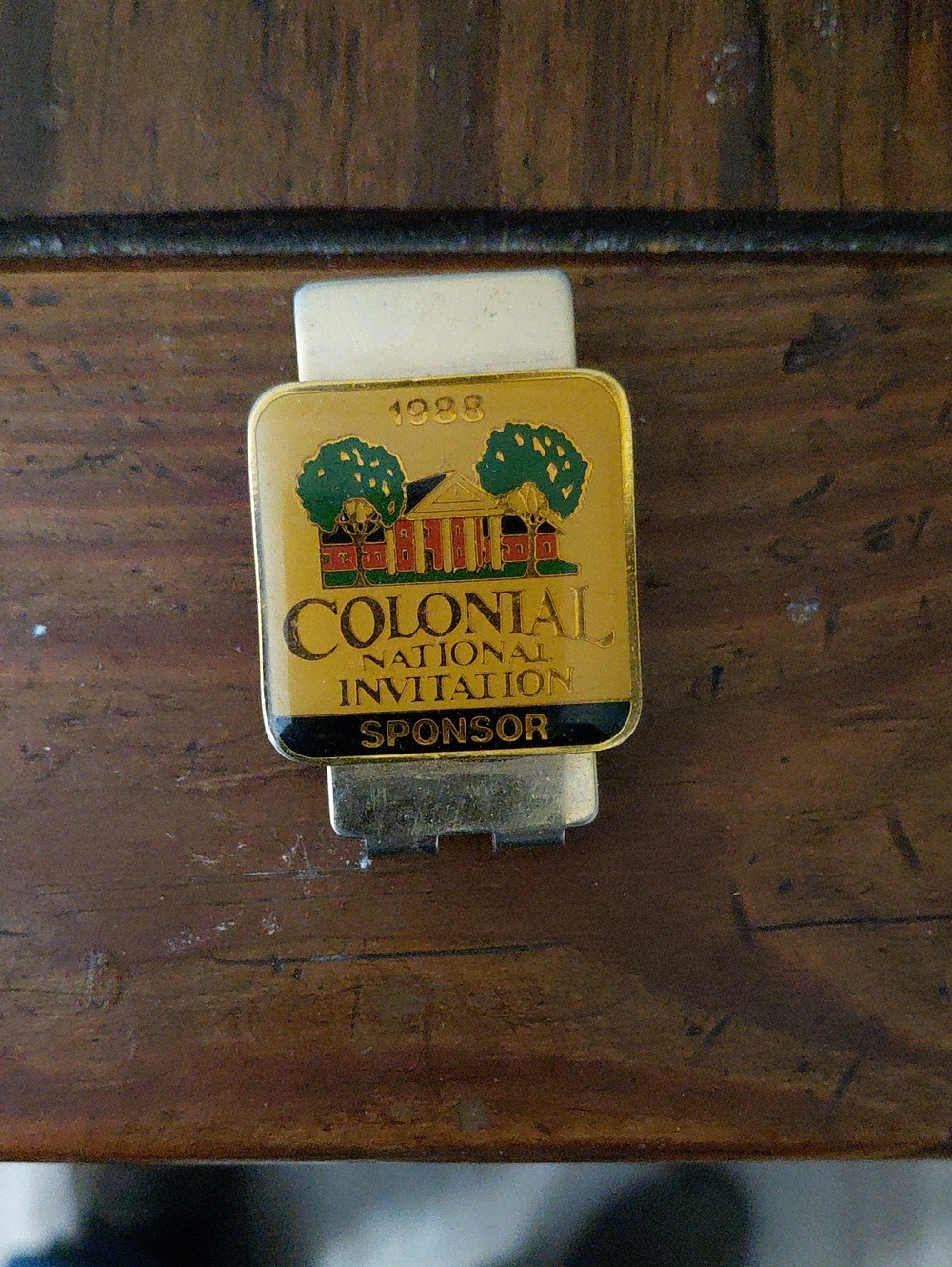 Colonial National Invitation Sponsor Gold Phone Accessory Clip